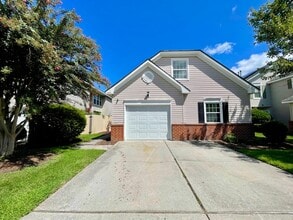Building Photo - Soaring Ceilings & Spacious Living in Western Branch