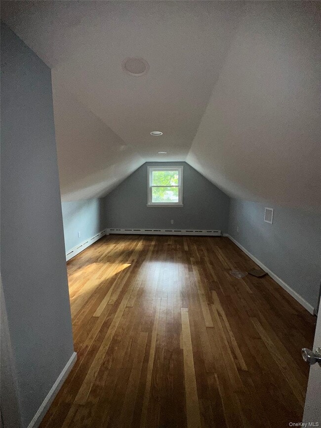 Building Photo - 16 Blythe Rd