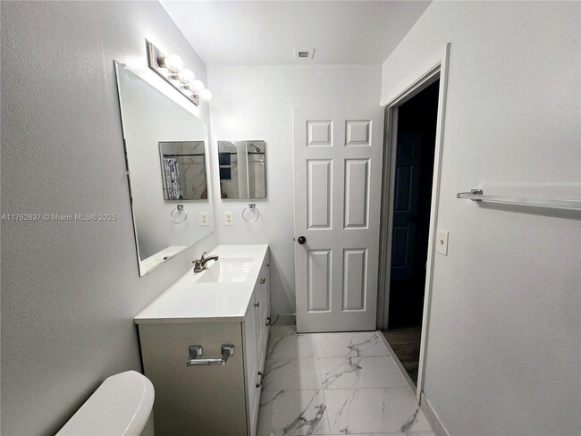 Building Photo - 4160 NW 67th Terrace