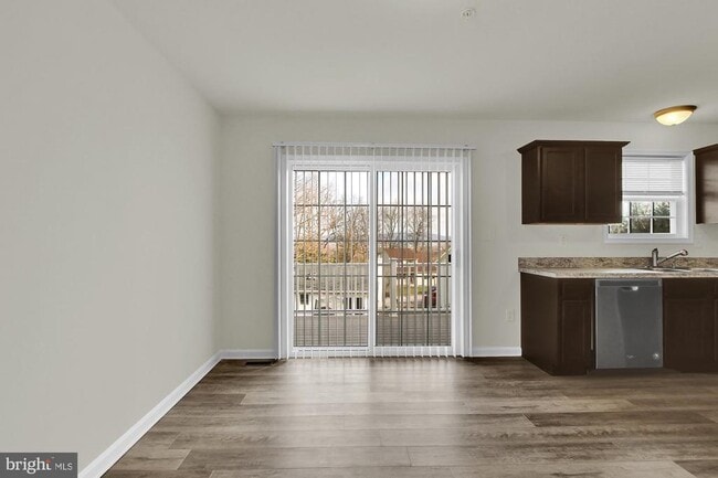 Building Photo - 10-30 Millrace Ct