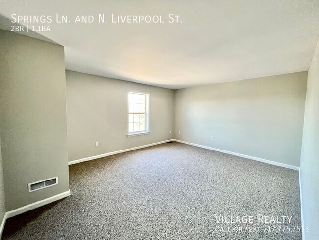 Building Photo - 155 Springs Ln