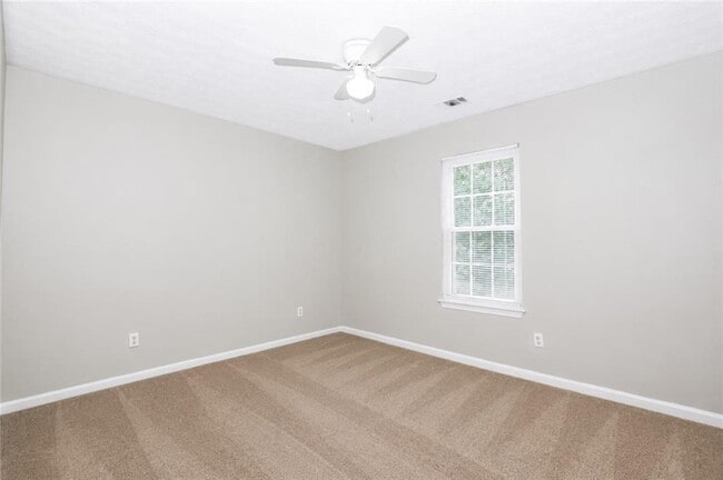 Building Photo - 6989 Setters Way