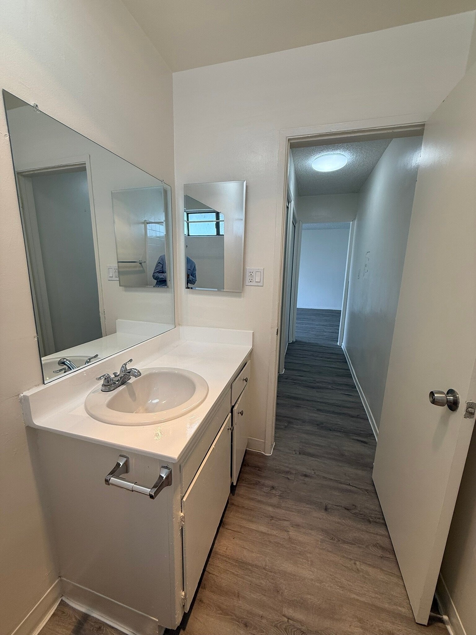Building Photo - 915 N Wilton Pl