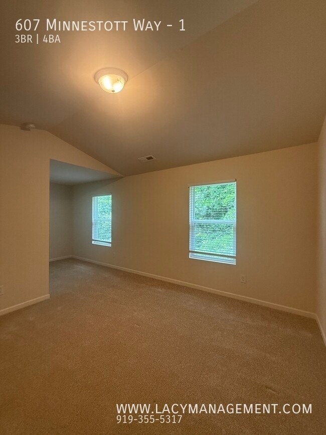 Building Photo - 607 Minnestott Way