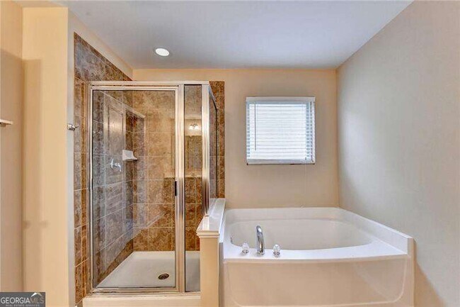 Building Photo - 4228 Woods Creek Ln