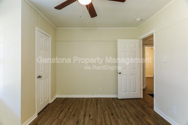 Building Photo - 2629 Wood Dr NE