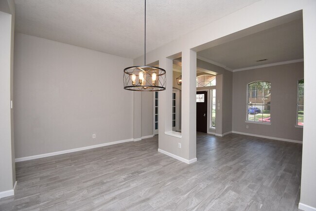 Building Photo - 23122 Beech Canyon Dr