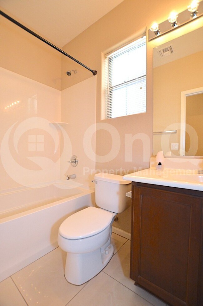 Building Photo - 3028 E Patrick St