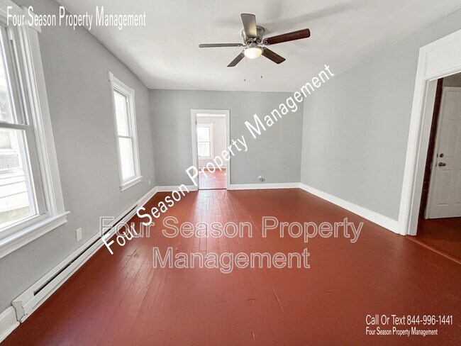 Building Photo - 116-118 Elm Street - 118b