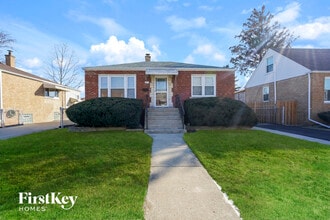 Building Photo - 4033 Gremley Ave