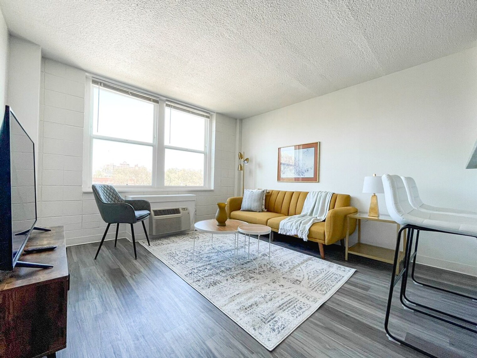 Building Photo - 2515 Burnet Ave