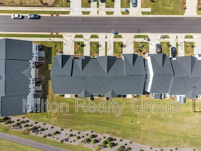 Building Photo - 63 Village Edge Dr