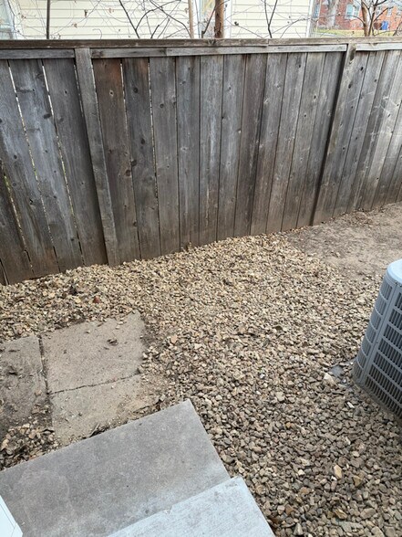 Building Photo - 703 S Hydraulic Ave