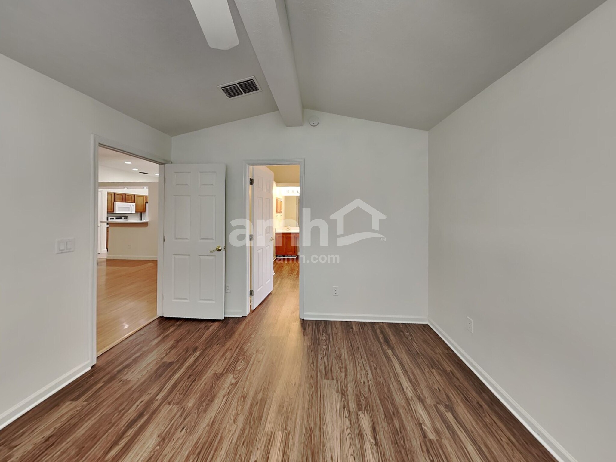 Building Photo - 4539 Antler Hill Dr E