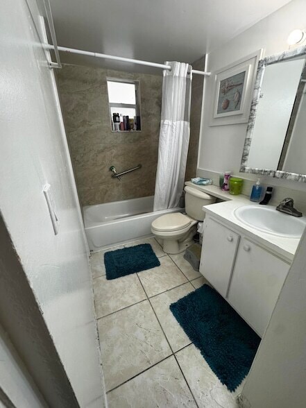 Building Photo - 502 Davis Rd