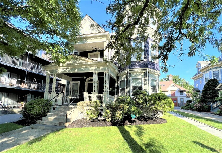 Building Photo - 20 Highland Ave