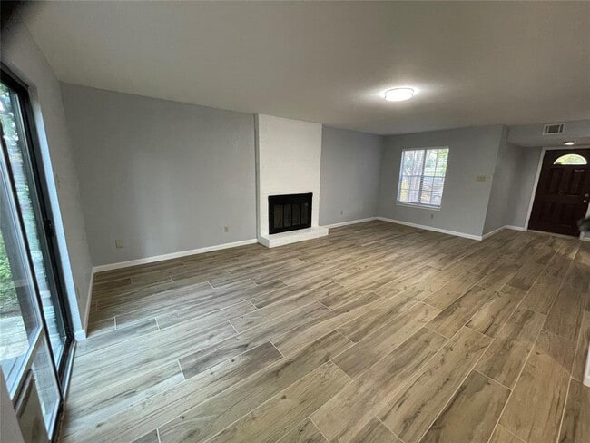 Building Photo - 8306 Hanbridge Ln