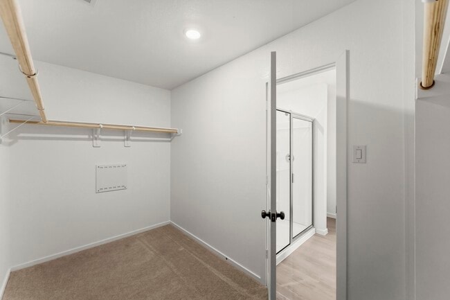 Building Photo - 6213 Alder Crk Dr