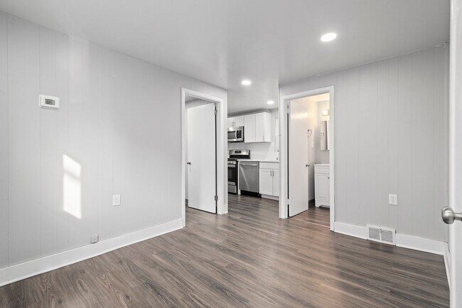 Building Photo - 3900 Howley St