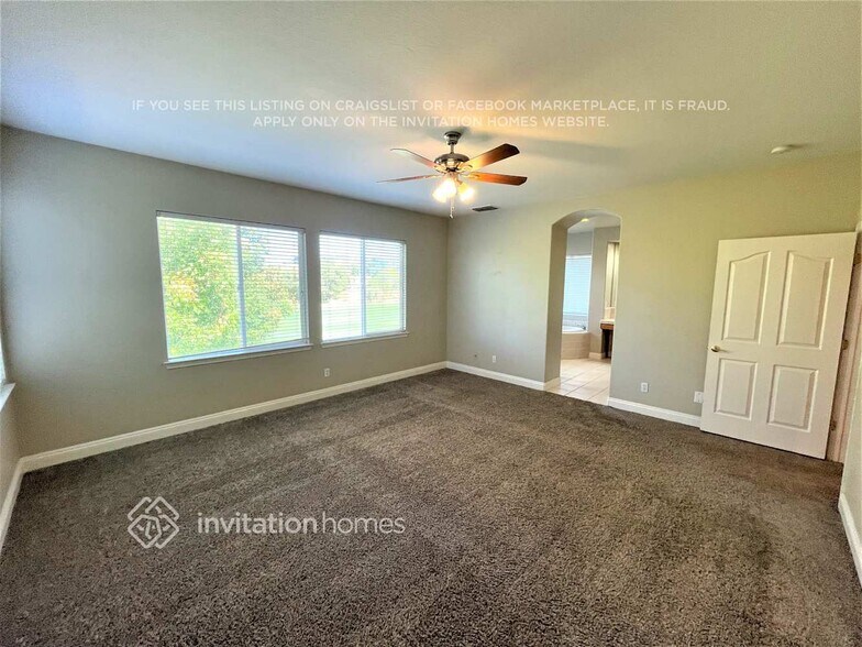 Building Photo - 1752 Langholm Way