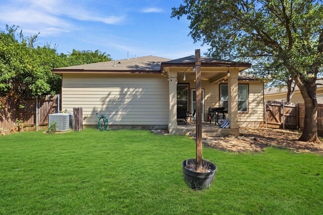 Building Photo - 4426 Semora Oak
