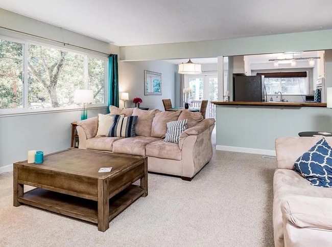 Building Photo - Family Friendly Home with Easy Commute Access in Scotts Valley!