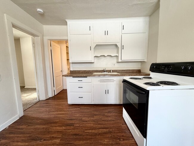 Building Photo - 1440 Smith St