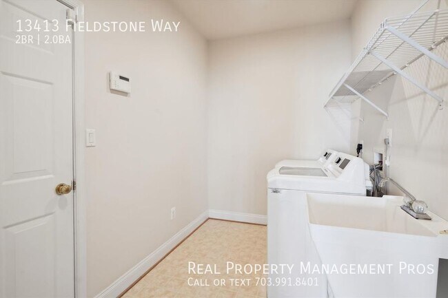 Building Photo - 13413 Fieldstone Way