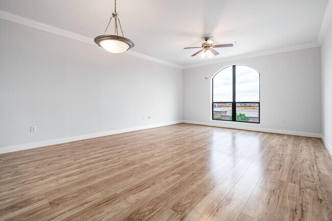 Building Photo - 2299 Lone Star Dr