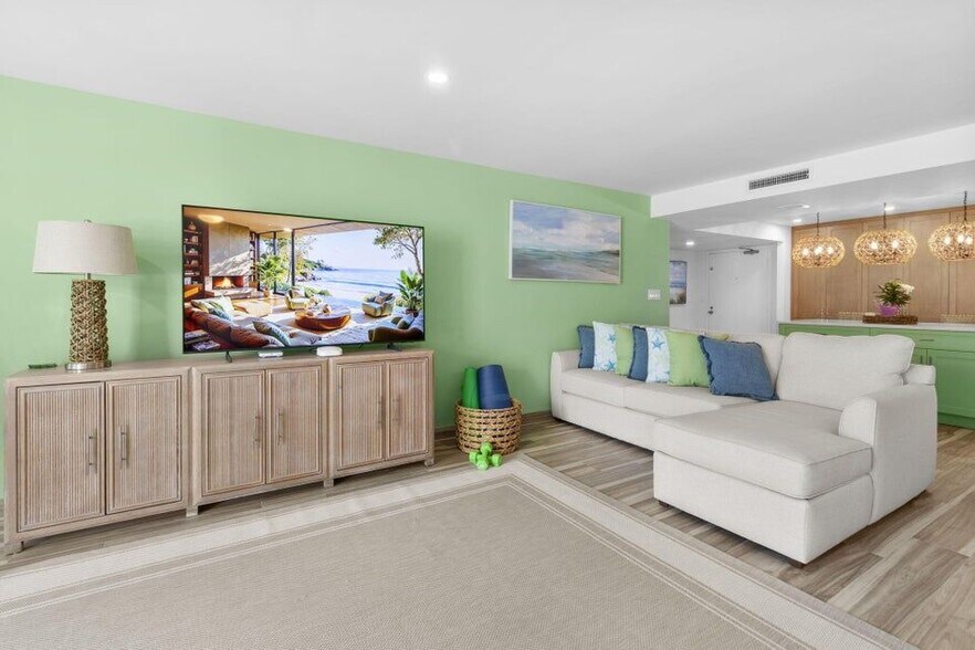 Building Photo - 4020 Galt Ocean Dr