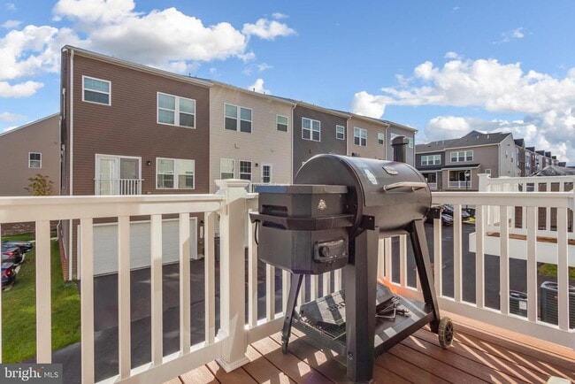 Building Photo - 5445 Billenca Ln