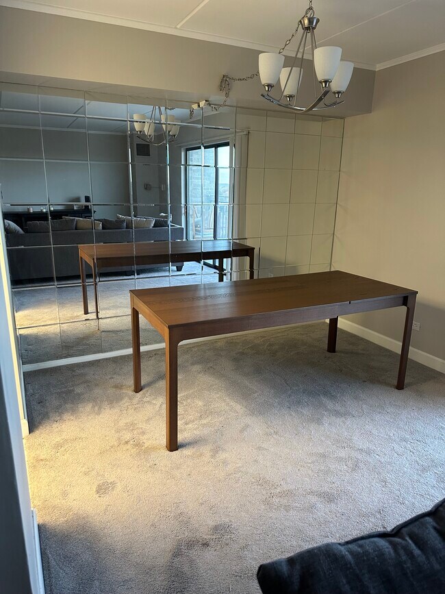 Building Photo - 6340 Americana Dr