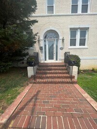Building Photo - Charming 1-Bedroom in Eckington, DC – Prim...