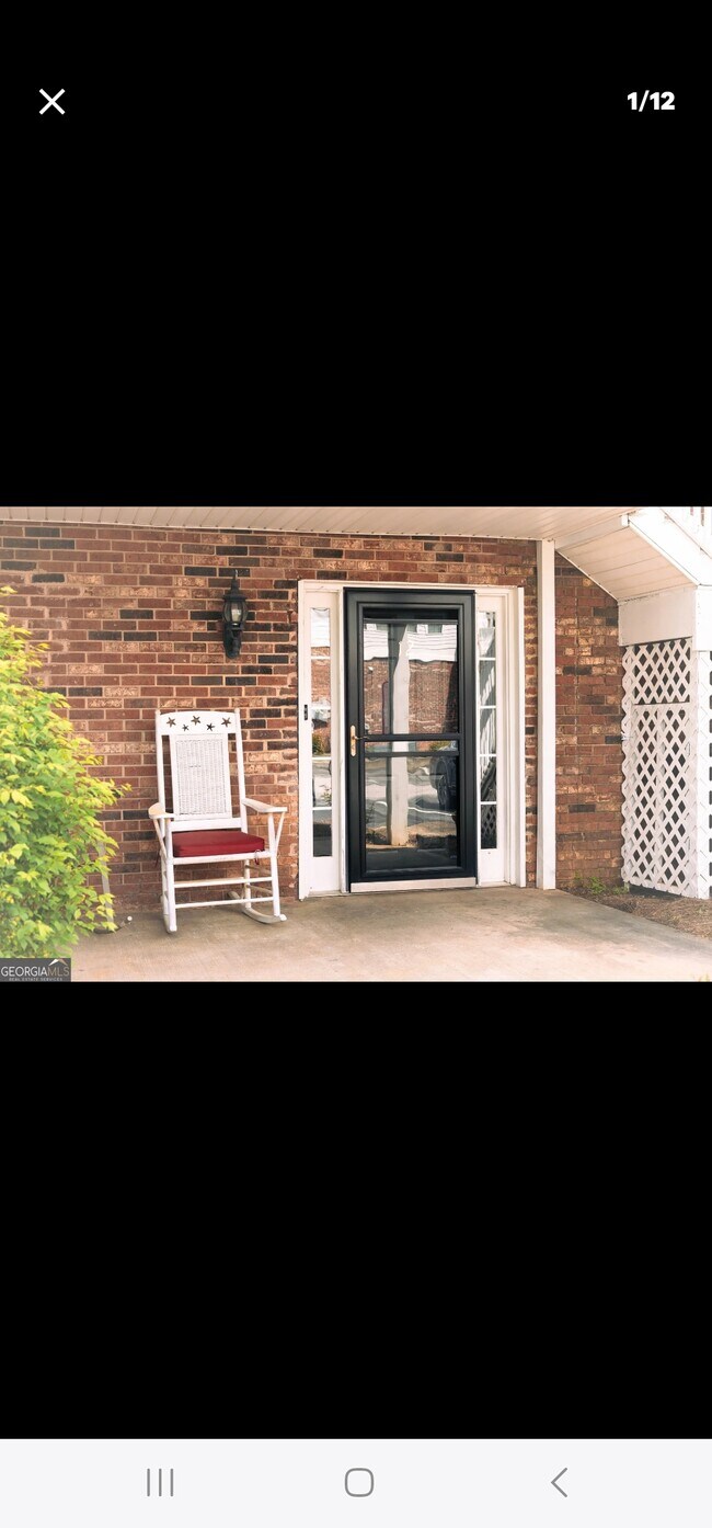 Primary Photo - 12 Intown Pl