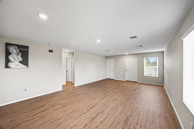 Building Photo - 14403 Woodcott Warren Wy