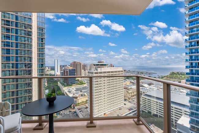 Building Photo - Sky Ala Moana (West) #3001 - Fully furnished 2 BR/2 BA/2 parking