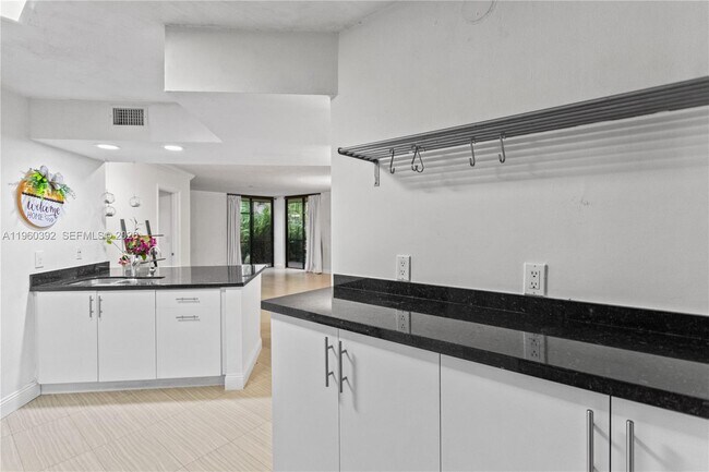 Building Photo - 10401 W Broward Blvd