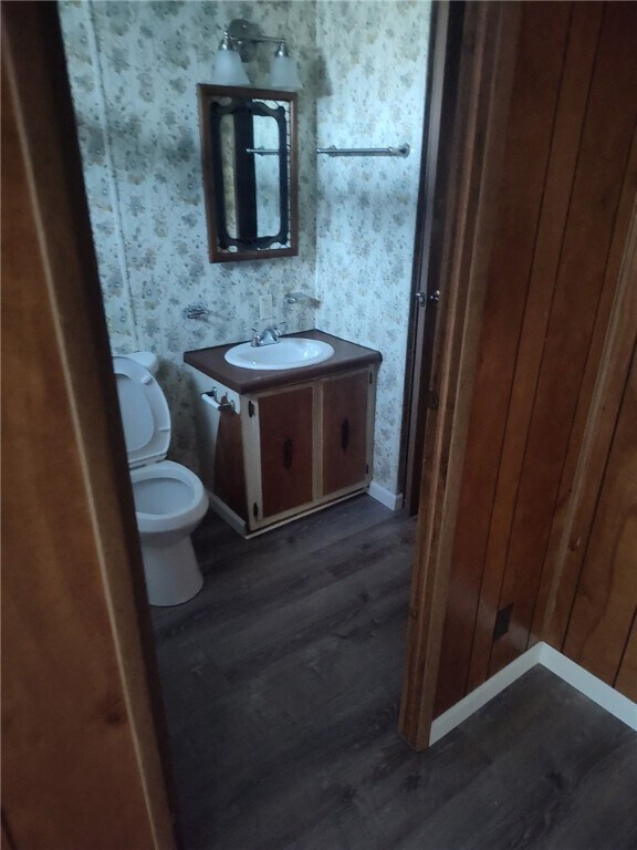 Building Photo - 1900 Colorado Blvd