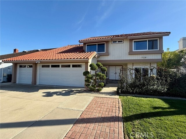 Building Photo - 18402 Oxboro Ln