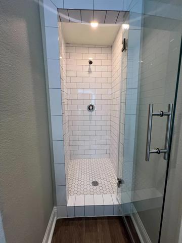 Building Photo - 8003 Woodway Dr