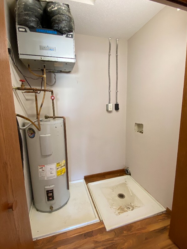 Building Photo - 2451 Main St S