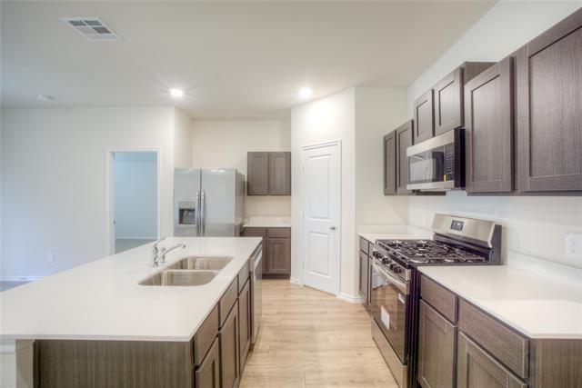 Building Photo - 3913 Turquoise Ave