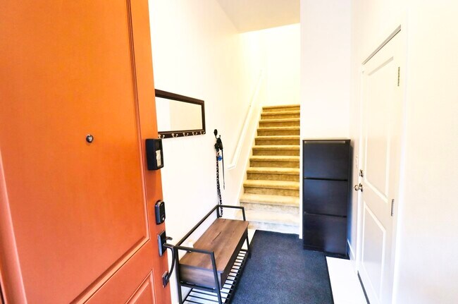 Building Photo - 1110 Makena Way