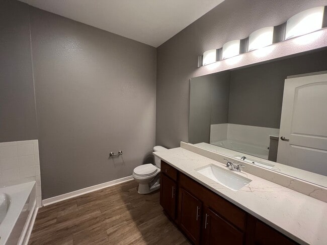 Building Photo - Incredible First Floor Corner 2bd/2ba Loft at Via Varra! AVAILABLE 7/1!