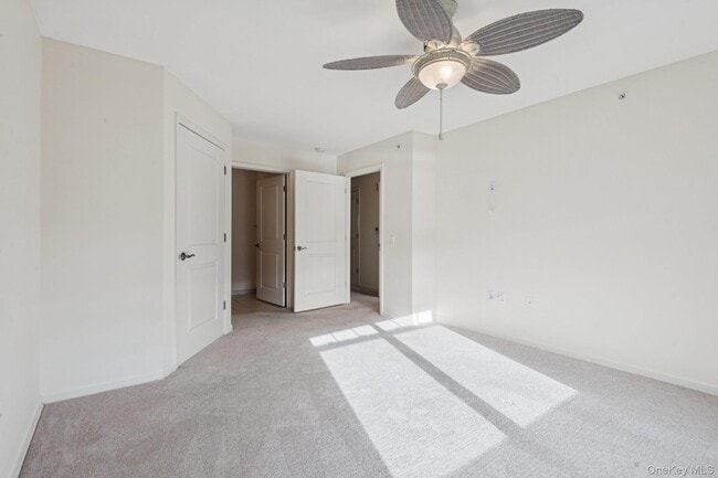 Building Photo - 37 Weatherby Ln