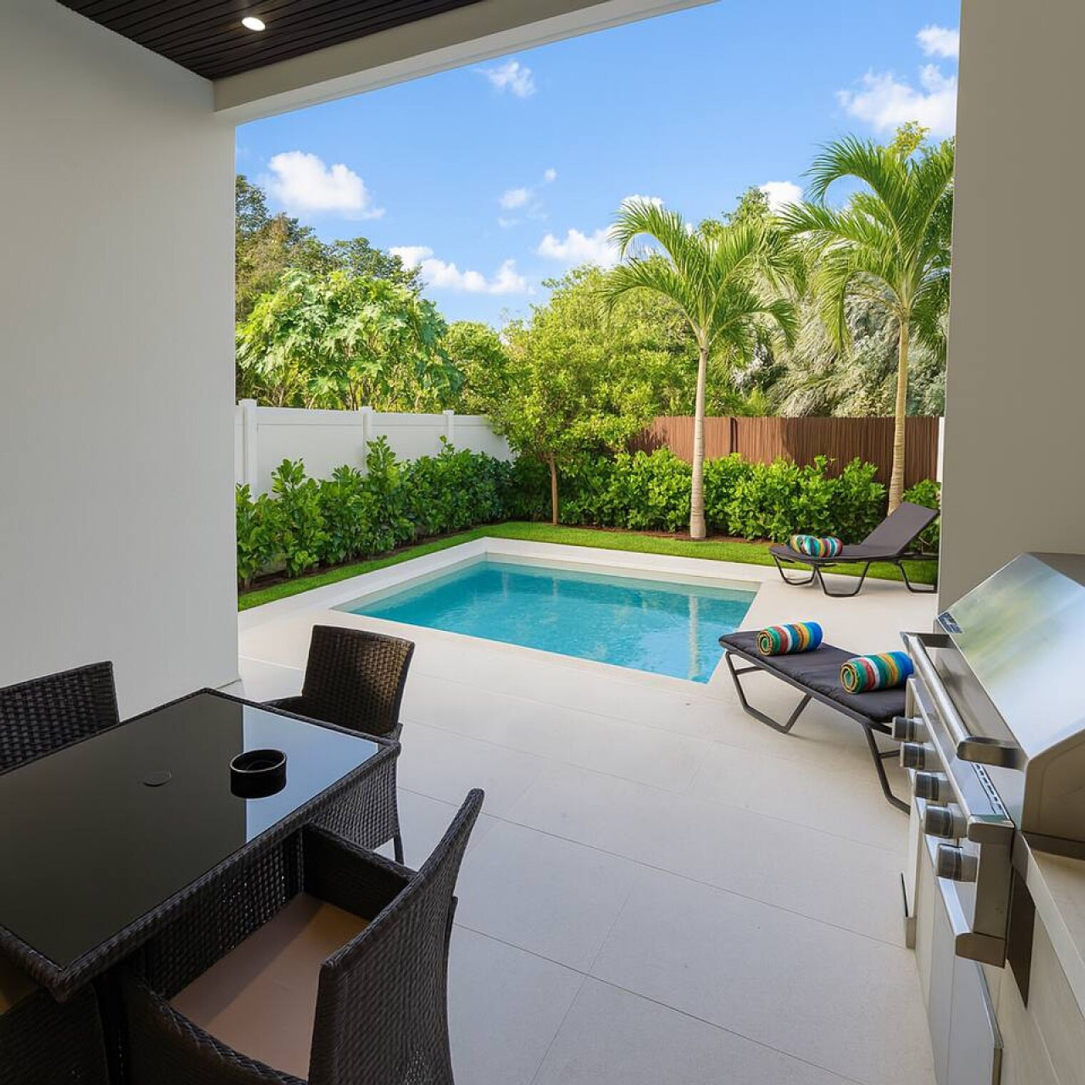 Building Photo - 1812 Miami Rd