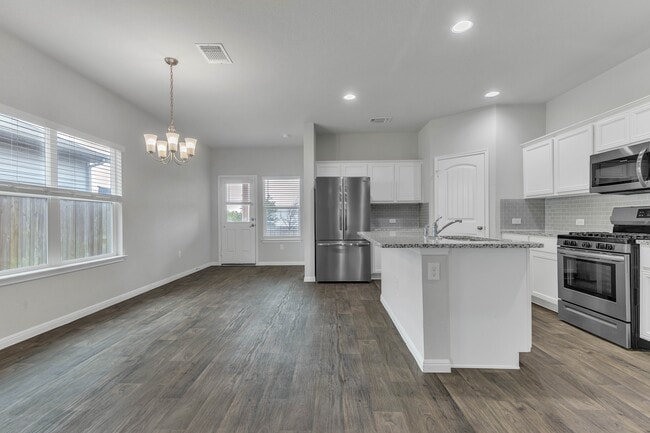 Building Photo - 3311 Brywood Dr