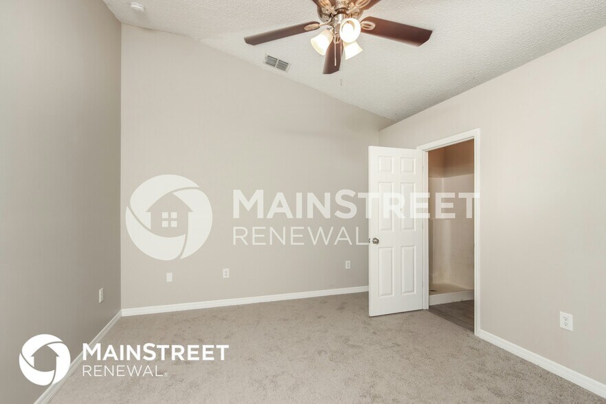 Building Photo - 8935 102nd Ct