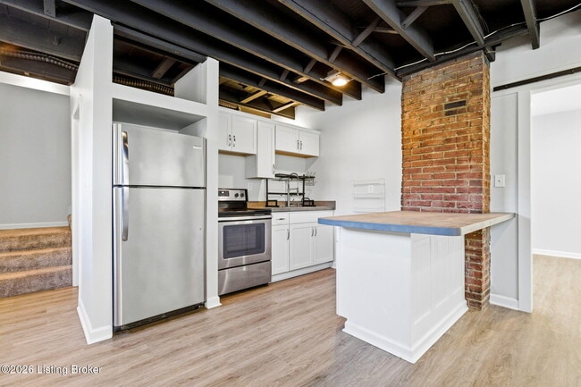Building Photo - 1212 Krieger St