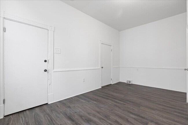 Building Photo - 3900 Howley St